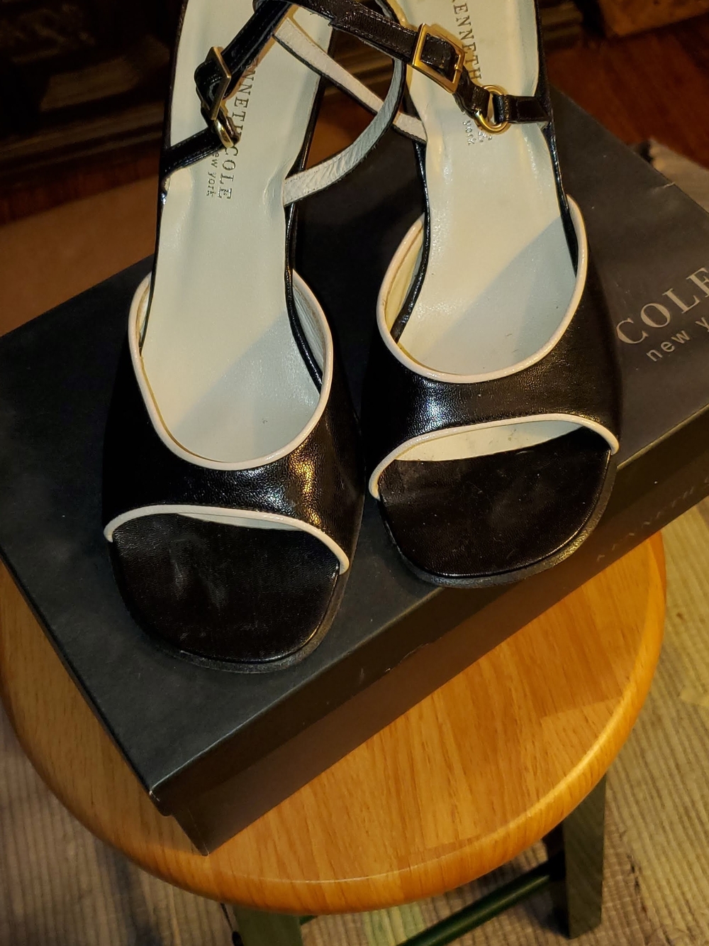 Kenneth Cole Black Peep-Toe Sandals with Ivory Trim-8